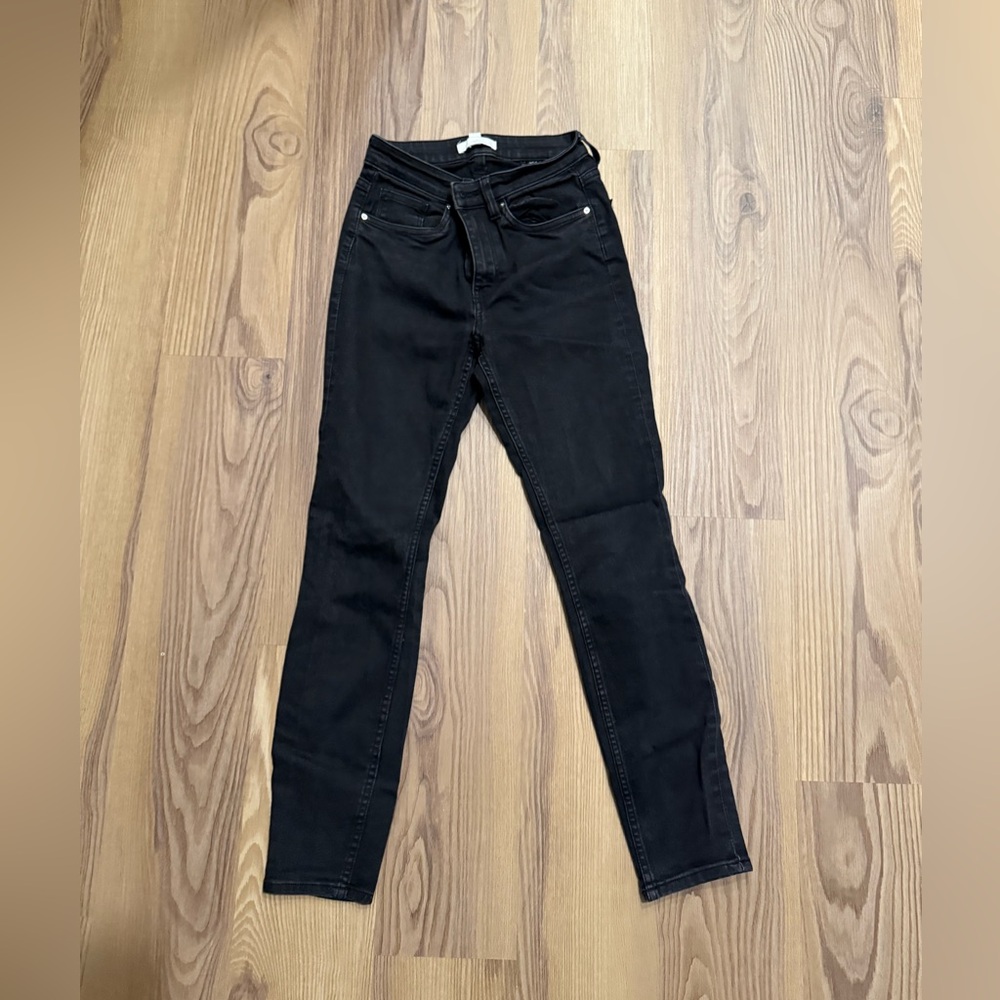 H&M skinny jeans in black